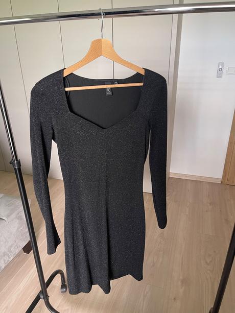 Trblietavé šaty, xs