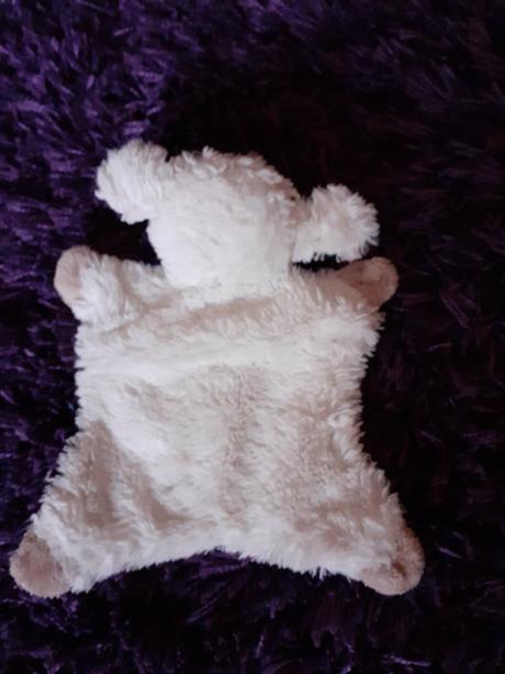 Hracia deka s rôznymi hračkami,