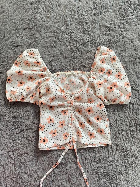 Kvietkovaný top, reserved,xs