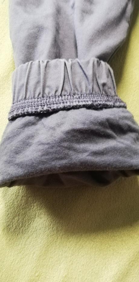 Športové nohavice, 110