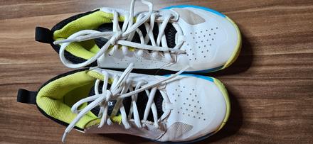 Halove tenisky yonex, 36