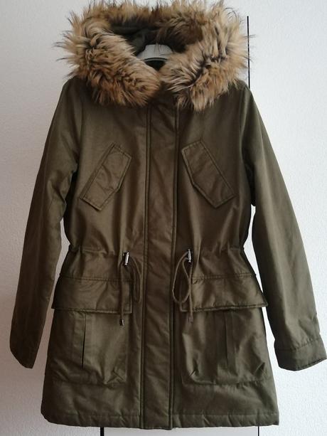 Pekná dámska bunda na zimu, reserved,36