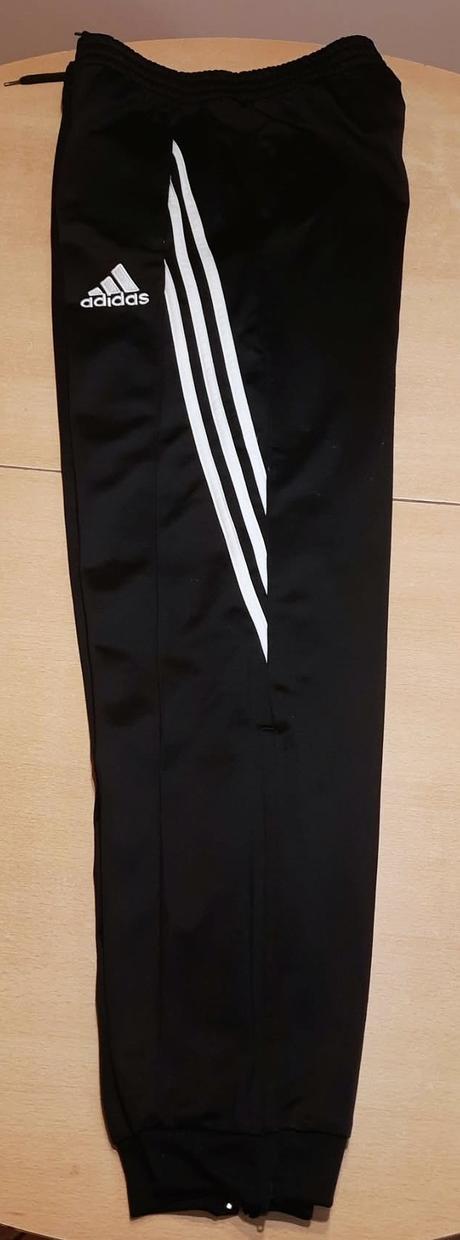 Predám športové nohavice adidas veľ. s-m, s