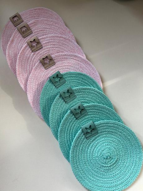 Podložky pod šáločky, 