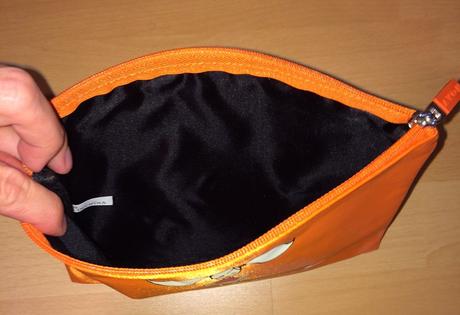 Väčšia taštička avon, avon