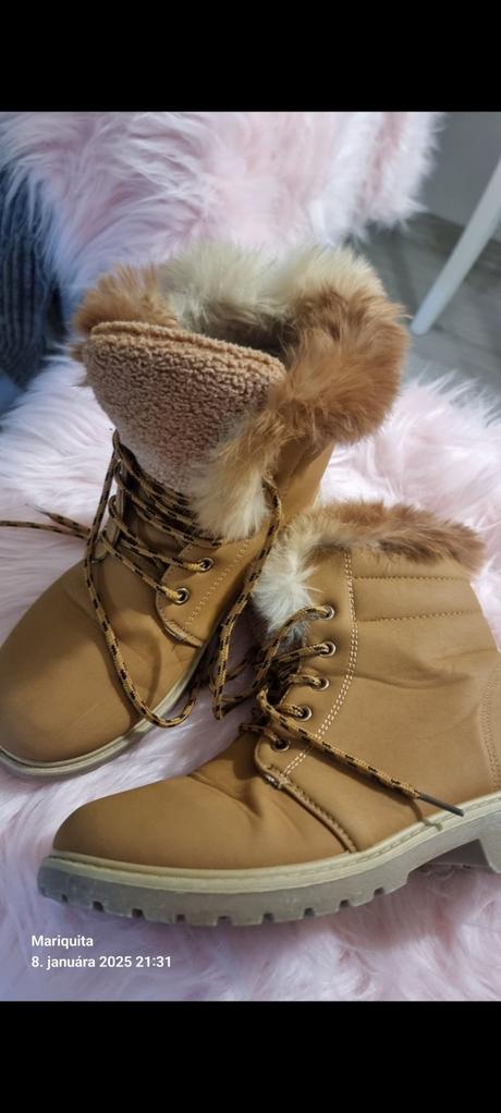 Zimne topanky damske s kozusinkou, 38