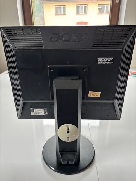Monitor acer b193, acer