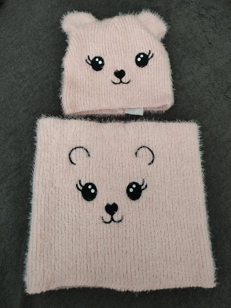 Čiapka a nákrčník, 92