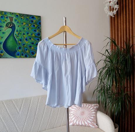 Svetlomodrá blúzka odhalené ramená, h&m,42