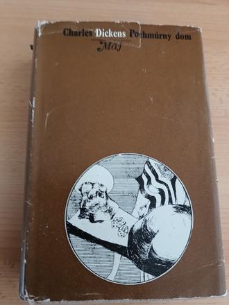 Dickens pochmúrny dom,