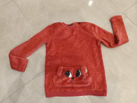 Mikina, in extenso,140