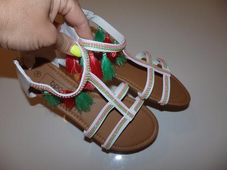 Sandále so strapcami bpc veľ.38, 38