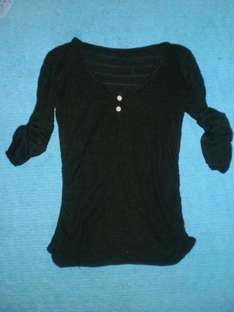 Predávam dámske oblečko lacno, s