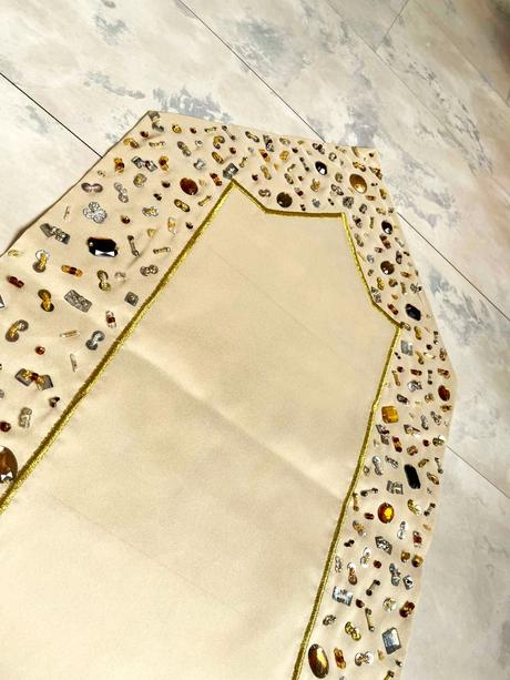 Luxusný obrus s kamienkami, 