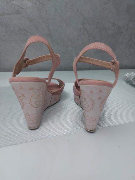 Dámske sandále, 38