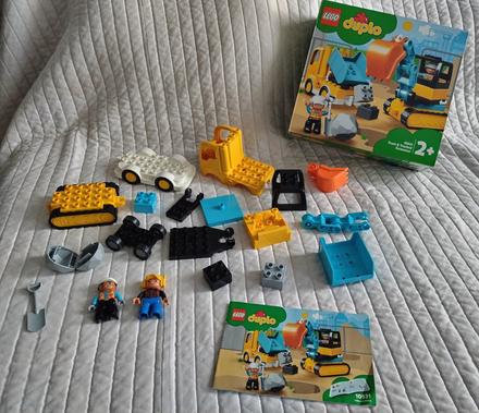 Lego duplo 10931 nákladiak a pásový bager, 