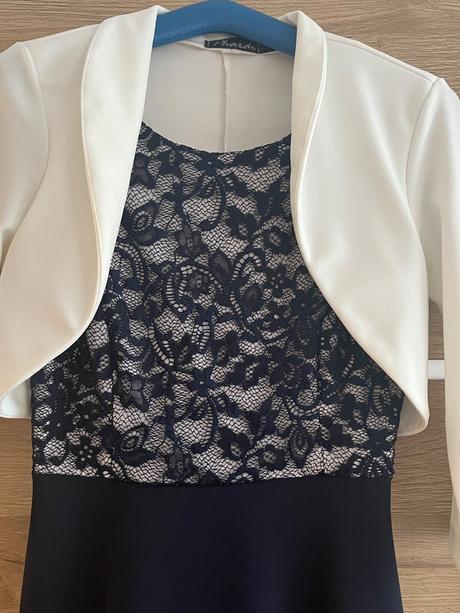 Tmavomodre šaty s bolerom, 36