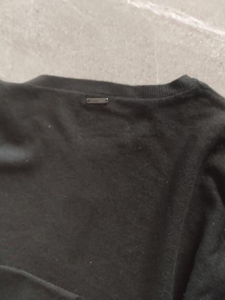 Nové pletené guess saty, guess,s