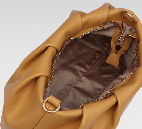 Quazi kabelka camel, ccc