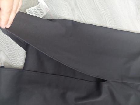 Asos design dámske čierne príležitostné šaty 38/40, 38