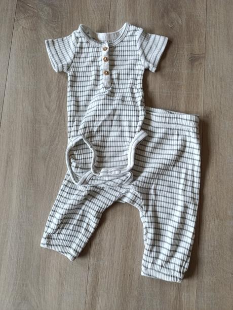 Body+legíny, h&m,56