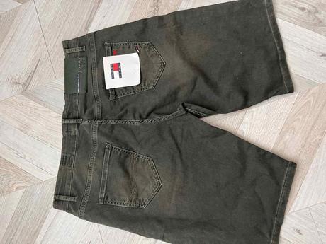 Jeasnové krátke nohavice, tommy hilfiger,32
