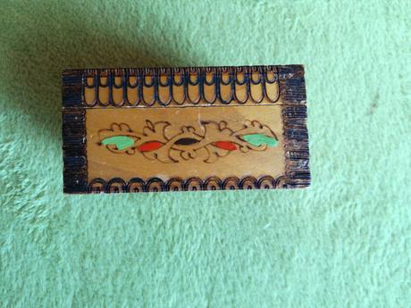 Retro drevená dózička, 