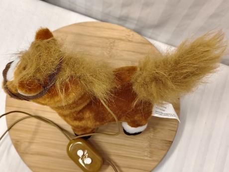 Interaktívny plyšový kôň na vodítku 24 cm dovoz uk,