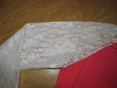 Oranžové tričko s čipkovými rukávmi v. m, m