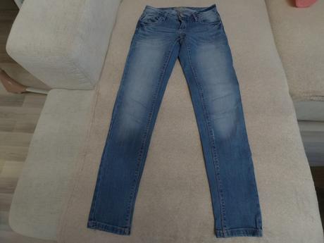 Riflové nohavice, 158