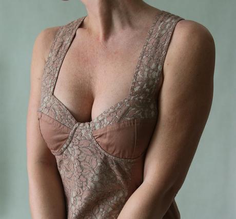 Puzdrové šaty s čipkou h& m vel. 38/40, h&m,m