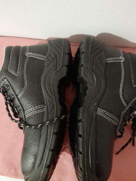 Pracovna obuv 38, 38