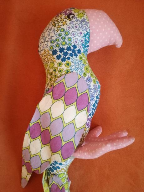 Hand made papagáj,