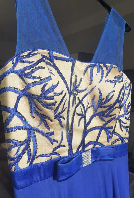 Exkluzívne spoločenské šaty, 38