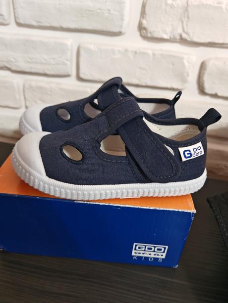 Úžasné topánky 26, aj ako papucky, 26