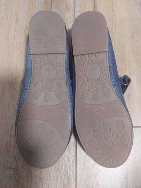 Dievčenské baleriny, baťa,38