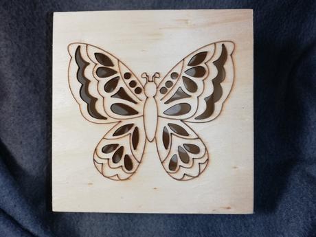 Krabička s motýľom, 