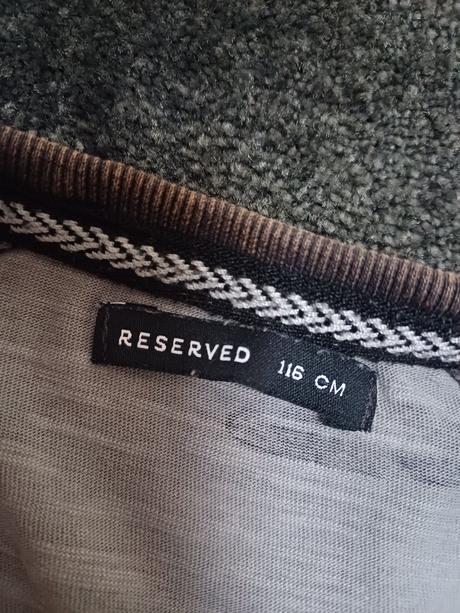 Tricko v.122, reserved,122
