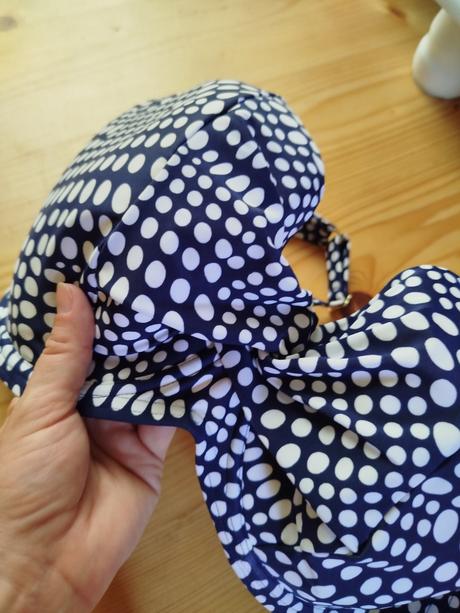 Plavková vrch, podprsenka 36gg, xxl