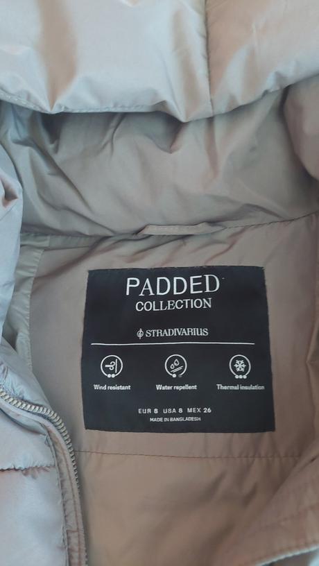 Velmi tepla zimna bunda s kapucnou, stradivarius,s
