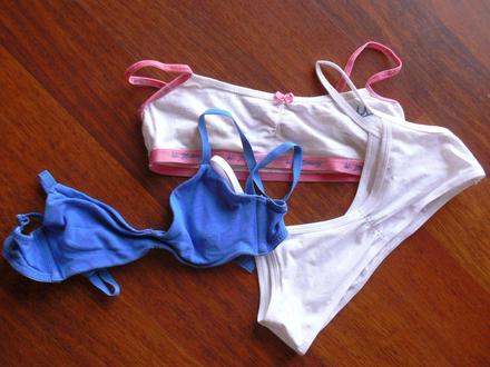 Dievčenské podprsenky 5, 158