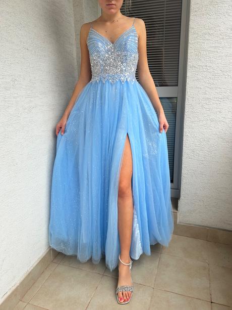 Šaty na stužkovú, 34