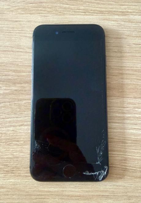 Iphone 8 s prislusenstvom, apple