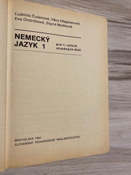 Kniha nemčiny pre 1. ročník stred. nemecký jazyk 1, 