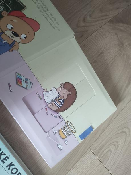 Detské knihy s výsuvnými okienkami, 