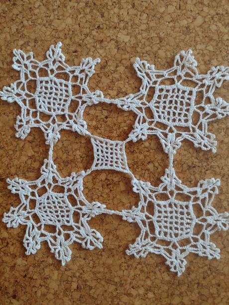 Háčkované obrusy, 