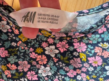 Peknucke saty 110az 116 top stav, h&m,110