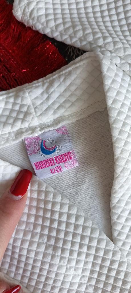 Slávnostné bolerko, 152