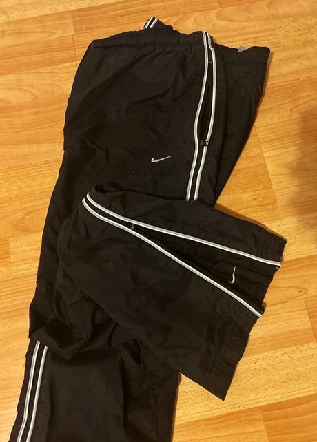 Ľahké čierne šuštiakové nohavice, zn. nike, xl, nike,xl