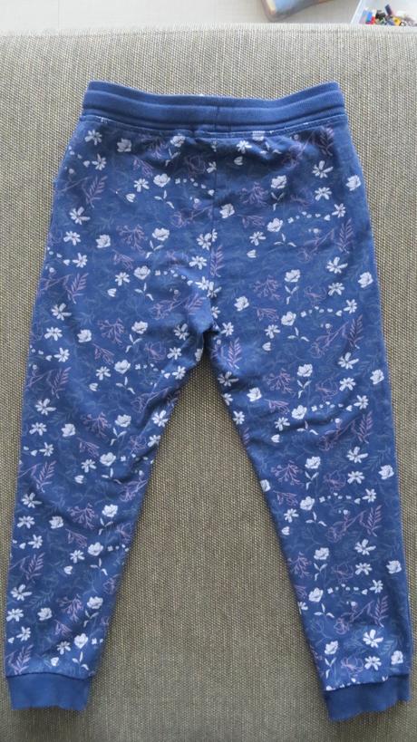 Teplaky s kvetinami, sinsay,134